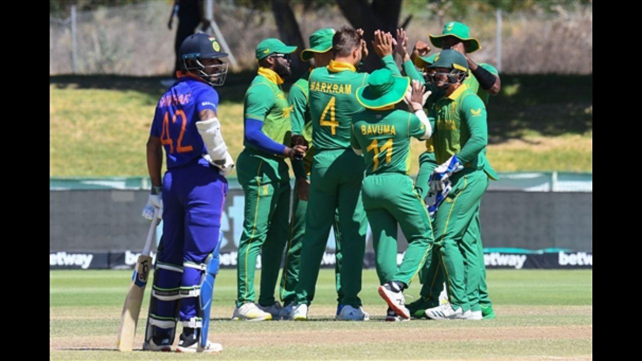 IND vs SA 1st ODI: Temba Bavuma, Rassie van der Dussen and bowlers help hosts win by 31 runs