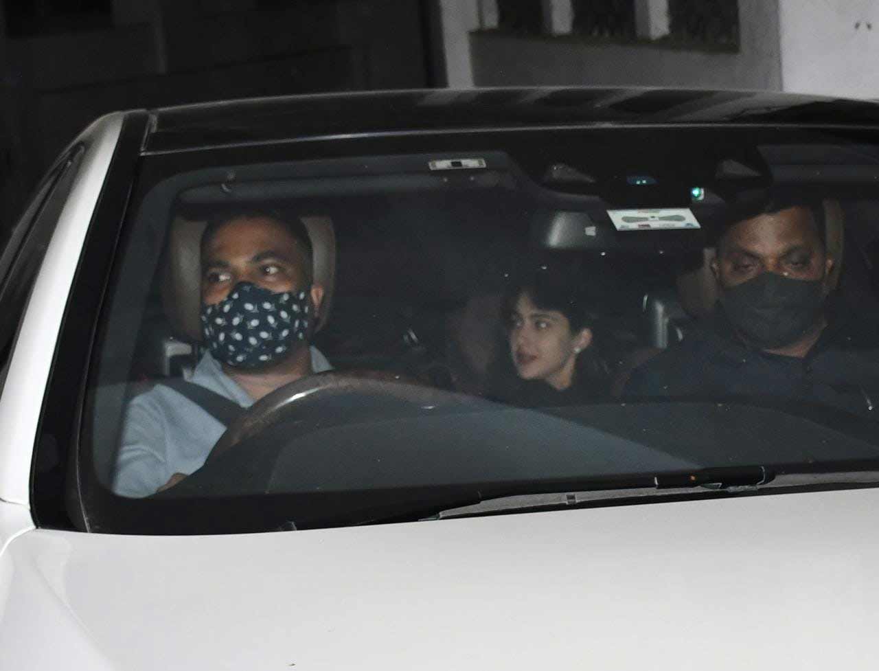 Manish Malhotra once again hosted a get-together for his industry friends, and it was attended by Karan Johar, Sara Ali Khan, Janhvi Kapoor, Dhairya Karwa, rumoured couple Ananya Panday and Ishaan Khatter, Shakun Batra and Deepika Padukone.