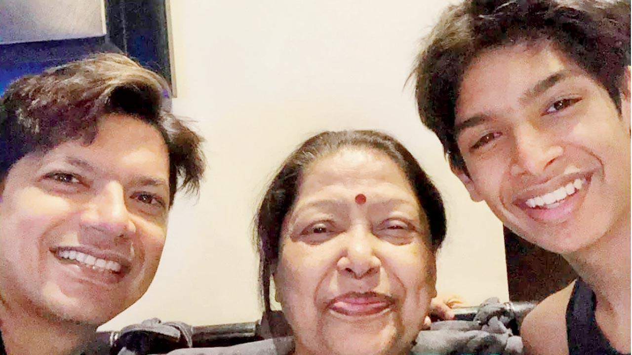 Shaan with family