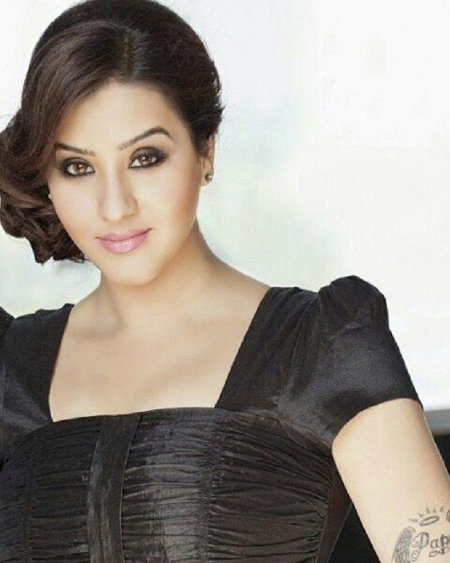 Shilpa Shinde later alleged that she was forced to complete her shooting schedule despite being ill. She would have gotten her salary cut if she had refused. She even filed a sexual harassment case against the show's producer Sanjay Kohli in March 2017, claiming he called her 'sexy' and hugged her forcefully.