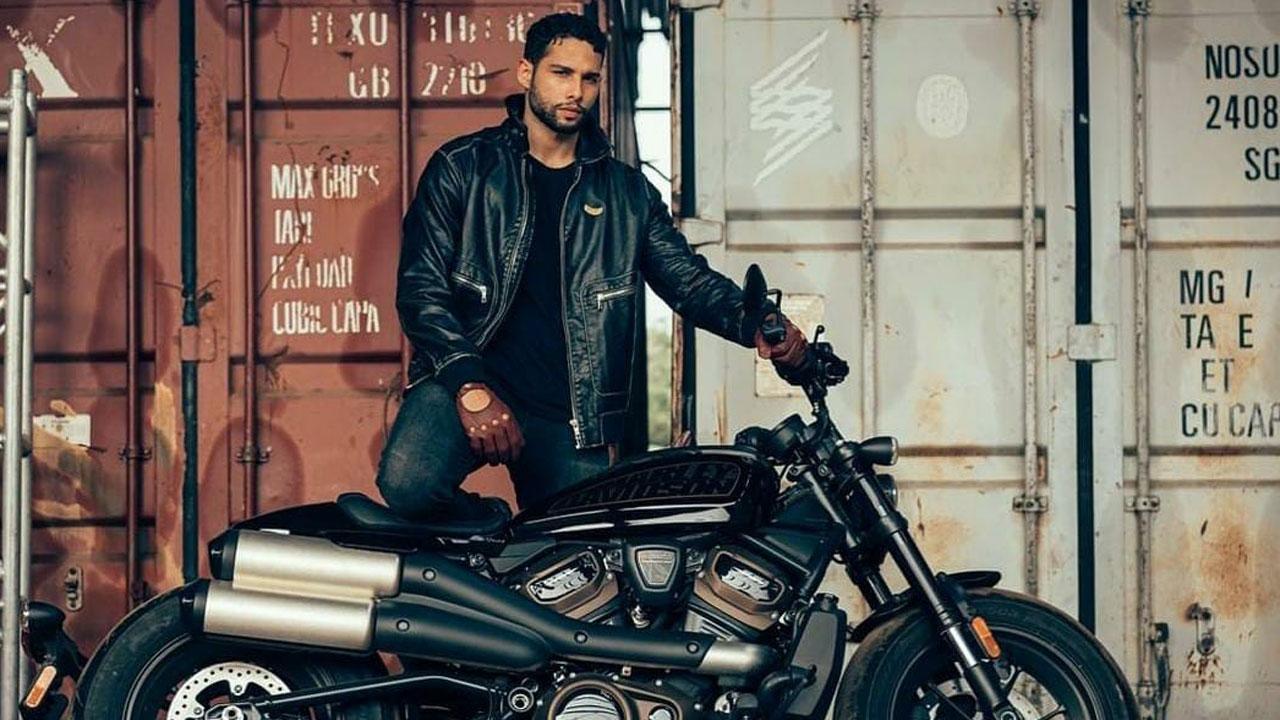 Siddhant Chaturvedi brings his new bike Harley Davidson home, shares pictures