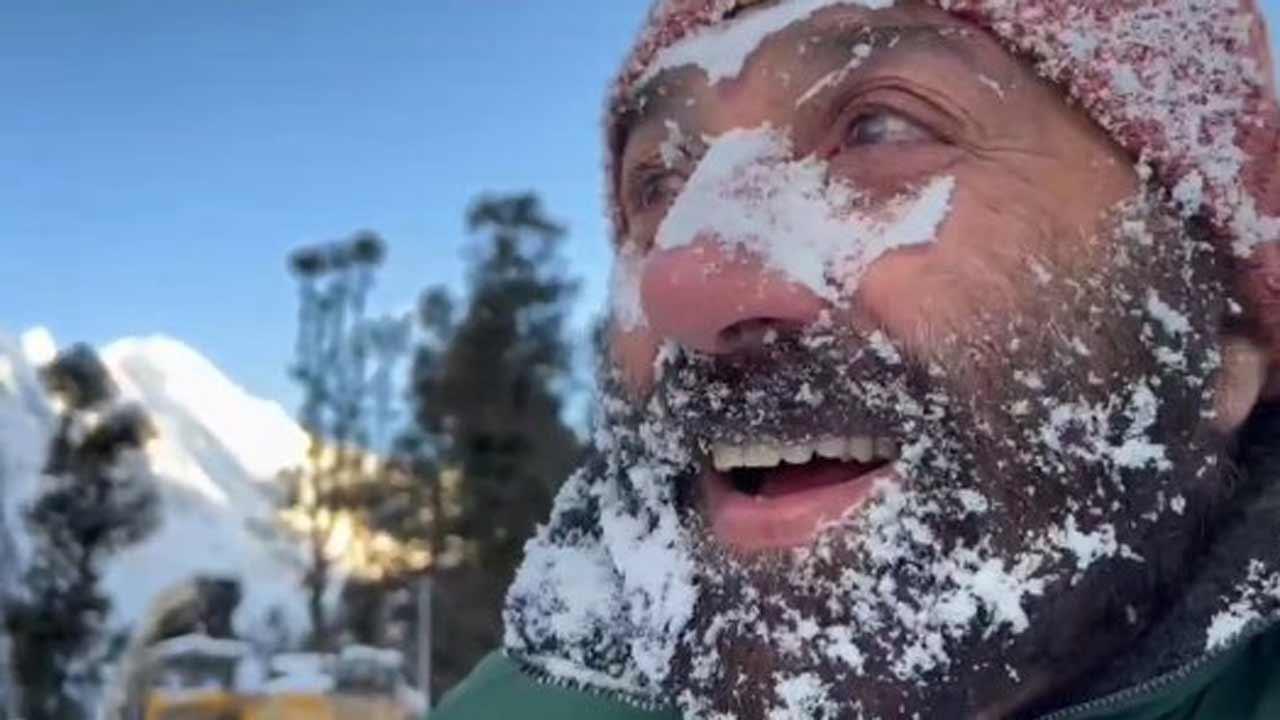 Sunny Deol gives glimpse of his 'icing on the cake' moment