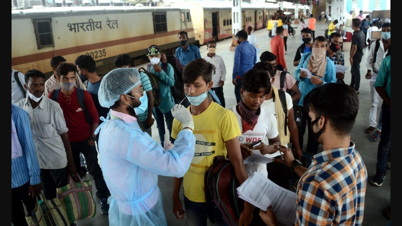 Maharashtra reports 40,925 Covid-19 cases, 20 deaths; zero Omicron infections