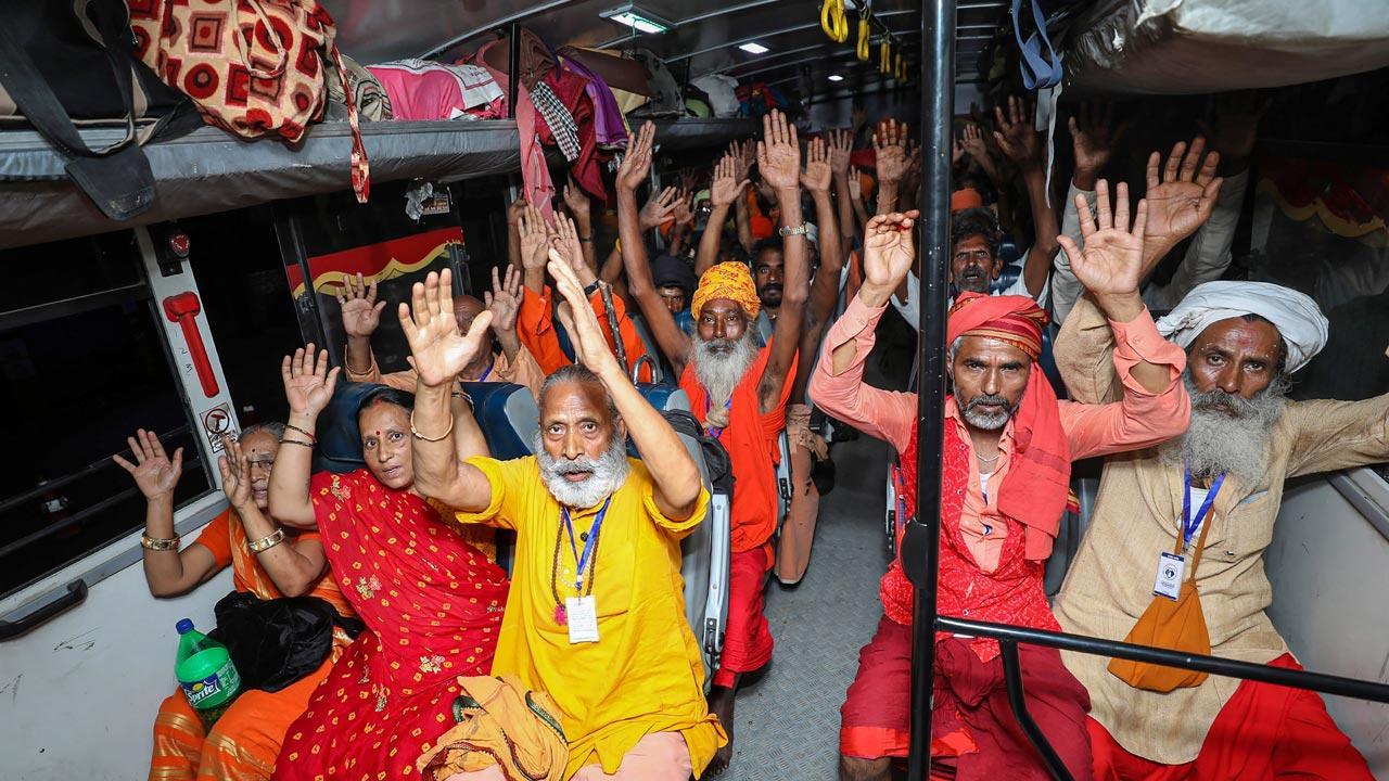 Amarnath Yatra resumes today, pilgrims hopeful of 'darshan'