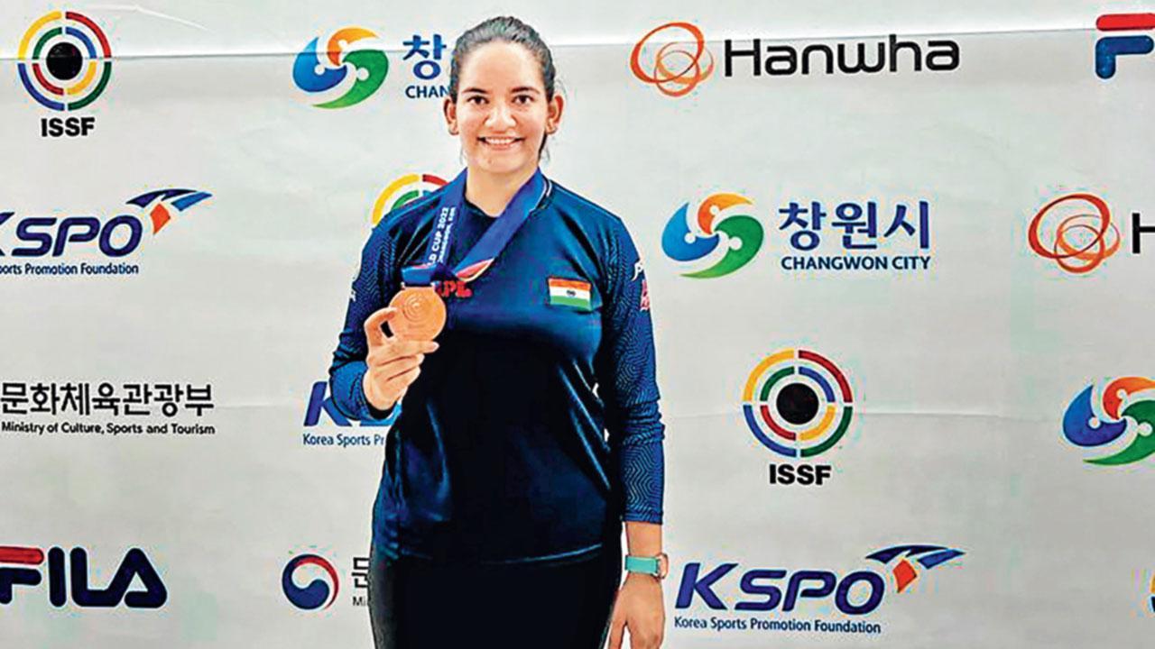 ISSF World Cup: Moudgil bags bronze in 50m rifle 3 positions