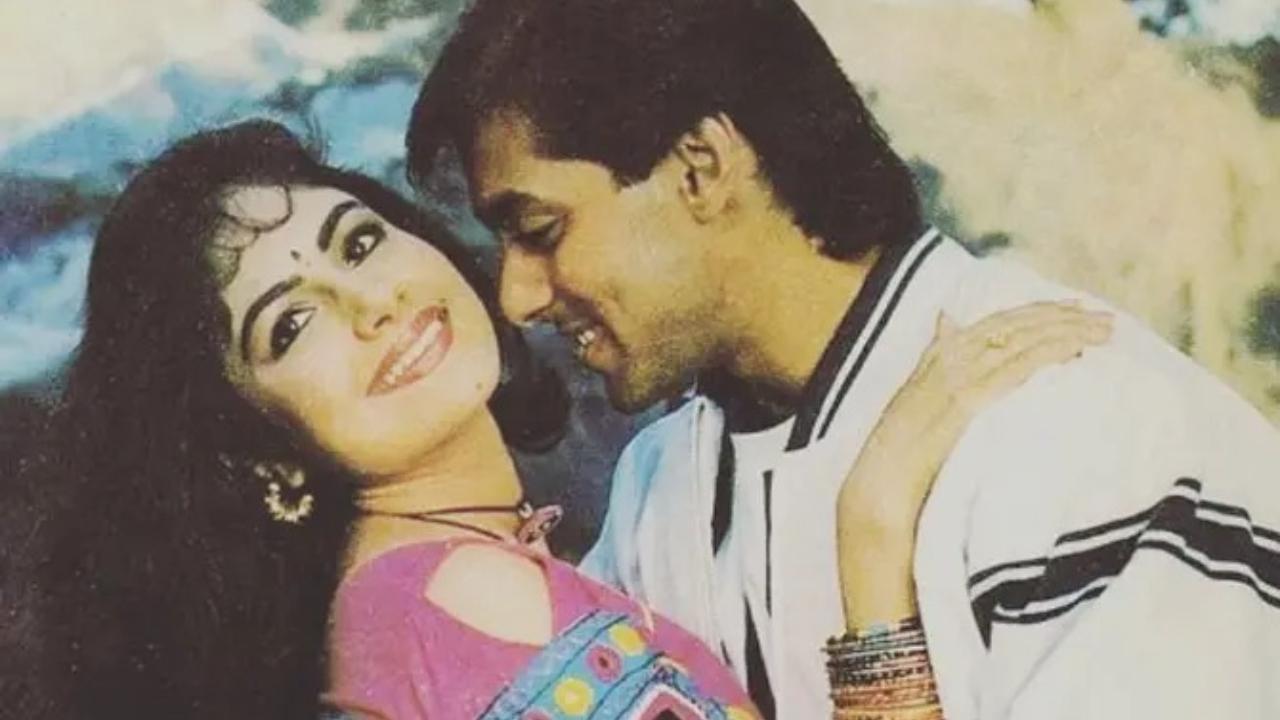 Remember 90s actress Ayesha Jhulka? Here's what she is doing now