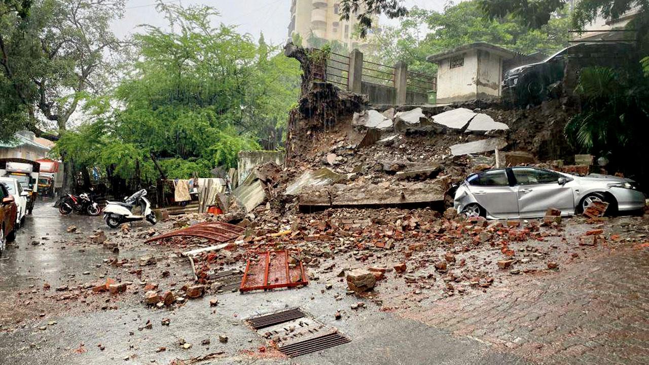 The collapsed wall at Pali Hill