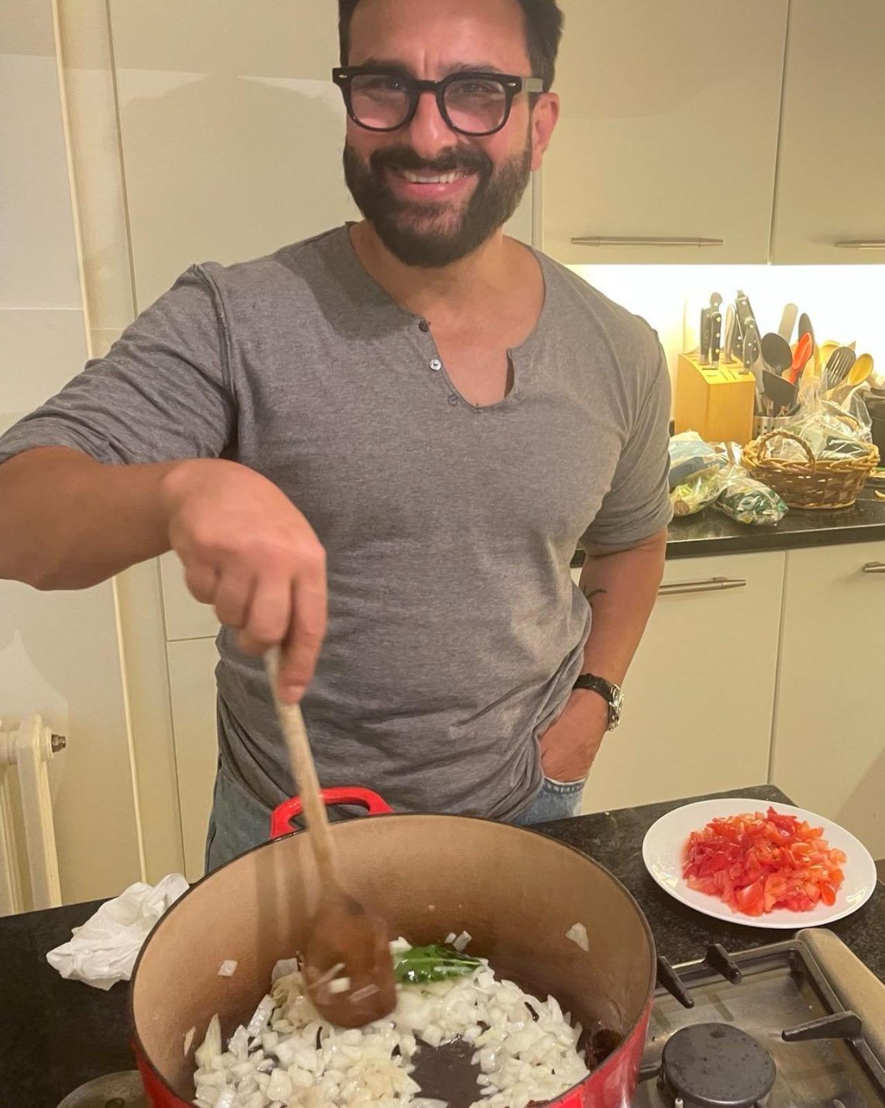 Saif Ali Khan donned the chef's hat during his vacation in the UK. While the nawab cooked up a storm in the kitchen, Kareena and the kids enjoyed the clear blue sky. 