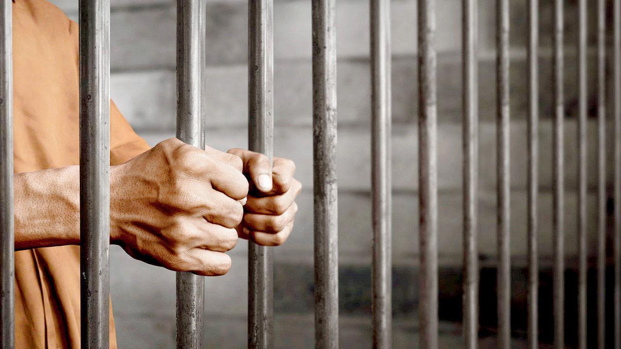 Mumbai Crime: Lawyer gets three years in jail for molesting 16-year-old girl