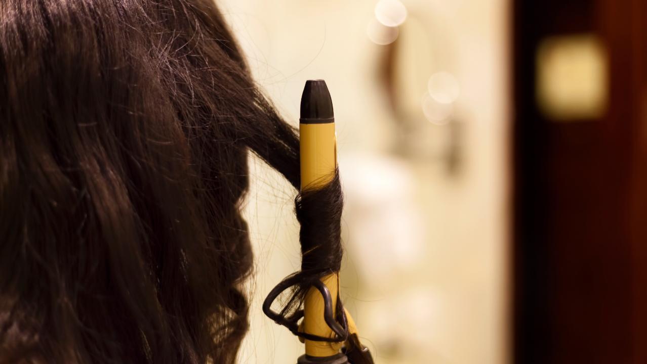 Curling your hair? Avoid these seven common mistakes while doing it