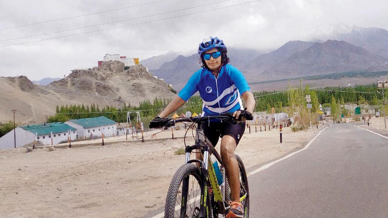 'There is no age separator to try your passion', says Preeti Mhaske, fastest lady to cycle solo from Leh to Manali