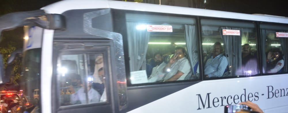 A posse of police personnel was deployed along the route between the airport and the starred hotel in south Mumbai to ensure the smooth movement of buses carrying the MLAs escorted by Mumbai Police, officials told PTI. Pic/SAYYED SAMEER ABEDI A posse of police personnel was deployed along the route between the airport and the starred hotel in south Mumbai to ensure the smooth movement of buses carrying the MLAs escorted by Mumbai Police, officials told PTI. Pic/SAYYED SAMEER ABEDI