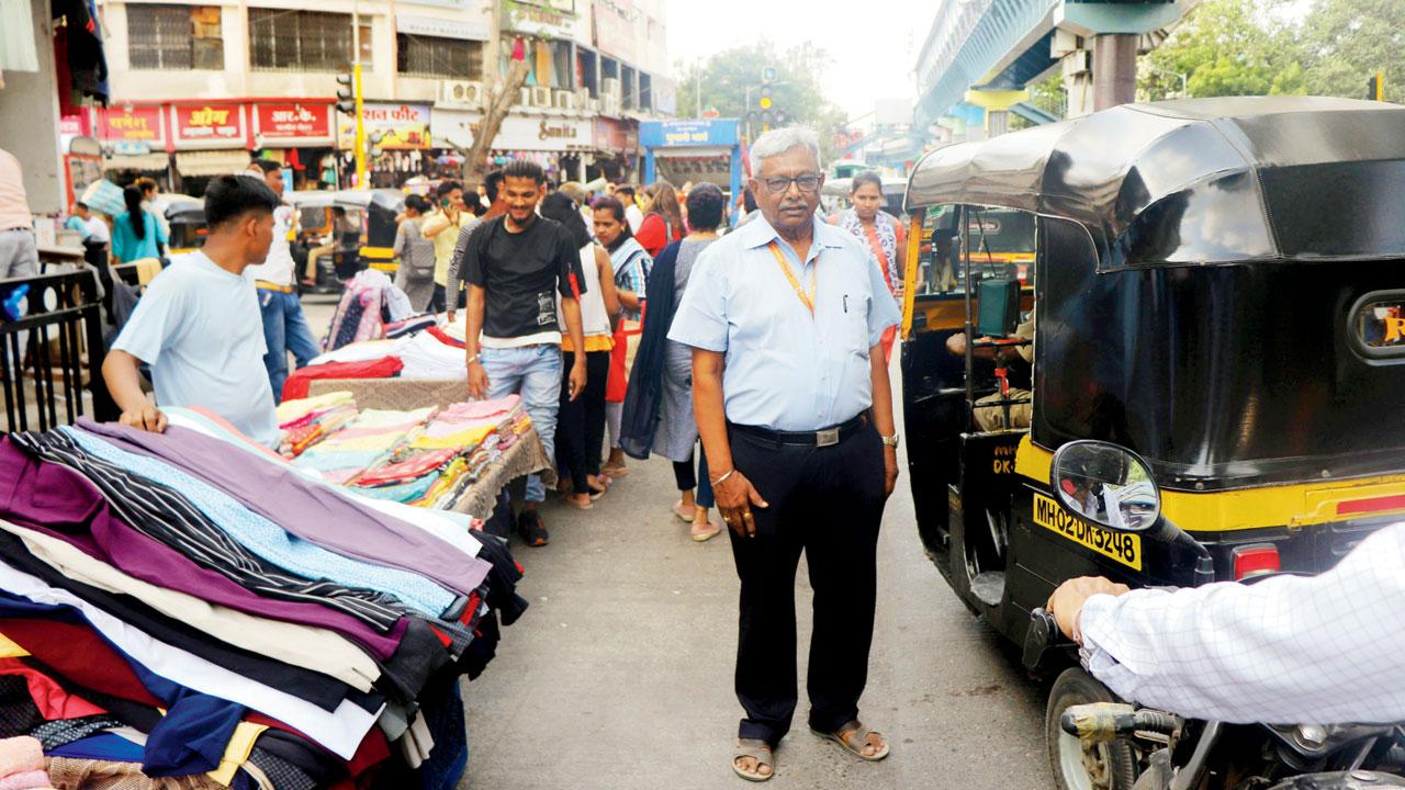 Suresh Lad, who met with an accident while walking outside Borivli station in May. Pic/Anurag Ahire