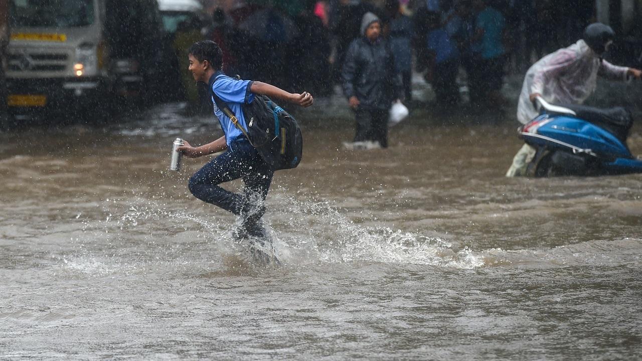 Mumbai rains LIVE updates: High tide expected at 4.49 pm today