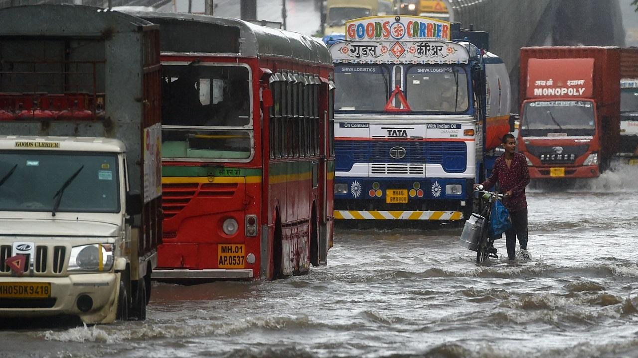 Mumbai rains LIVE updates: BEST buses diverted due to waterlogging