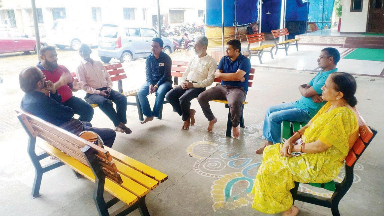 Thane-diva 5-6 lines: Commuters from Kalwa, Mumbra and Diva say their troubles continue; set to stage protest on August 6