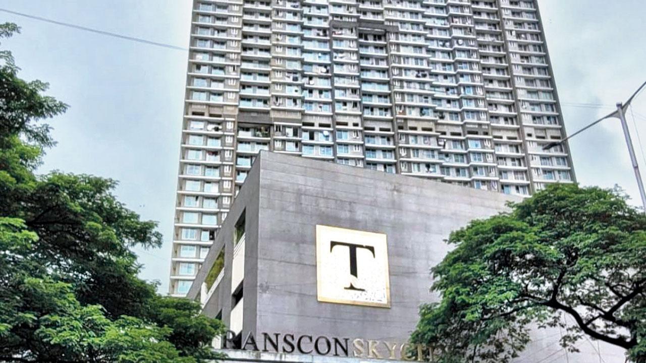 We didn’t pay crores to live like this, say residents of Mulund tower