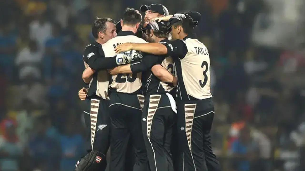 New Zealand edge Ireland by 3 wickets to seal ODI series