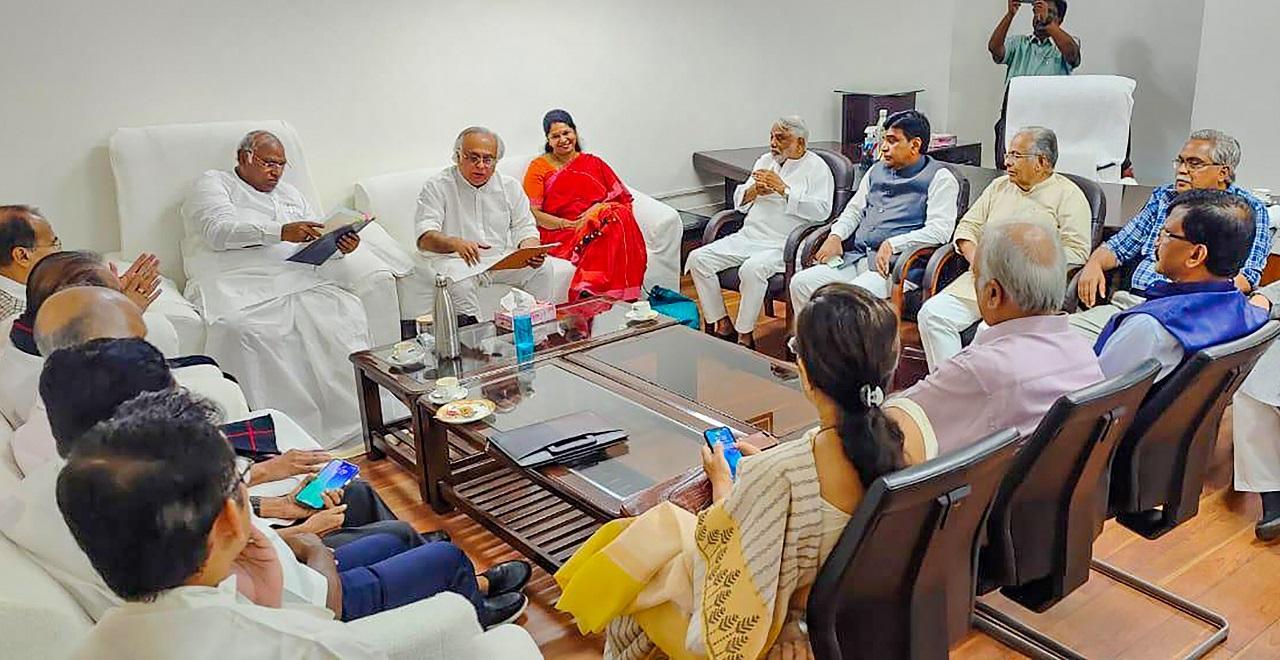 Opposition parties write to President Droupadi Murmu; allege 'misuse of agencies' by govt