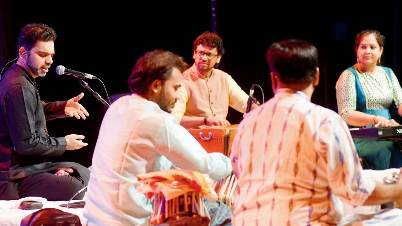 Classical singer Rahul Deshpande to perform devotional songs in Mumbai