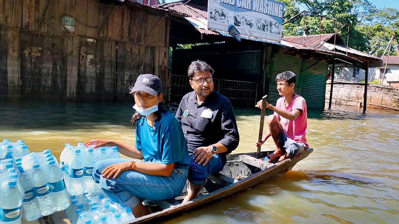 Drinking water carried by a boat