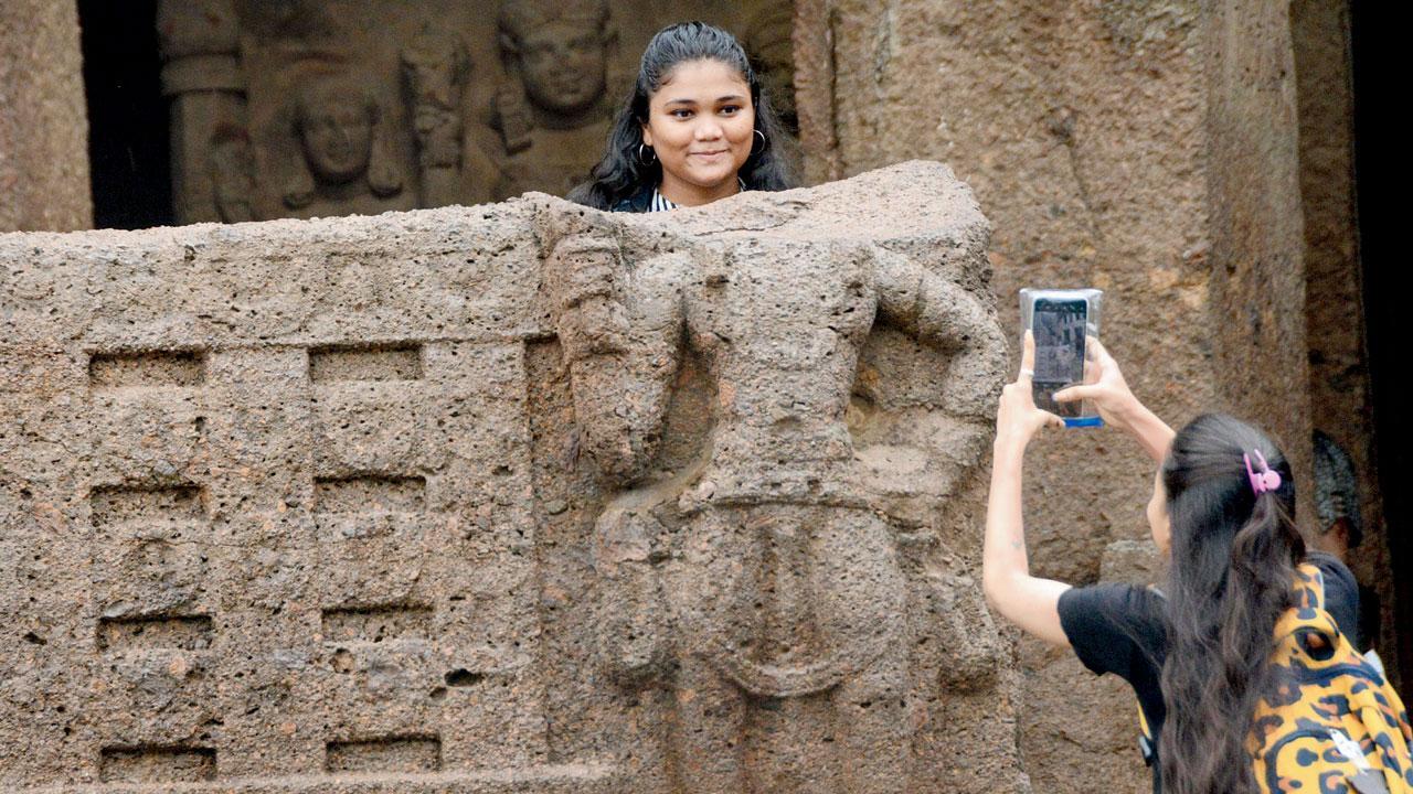 Mumbai Diary: Monday Dossier