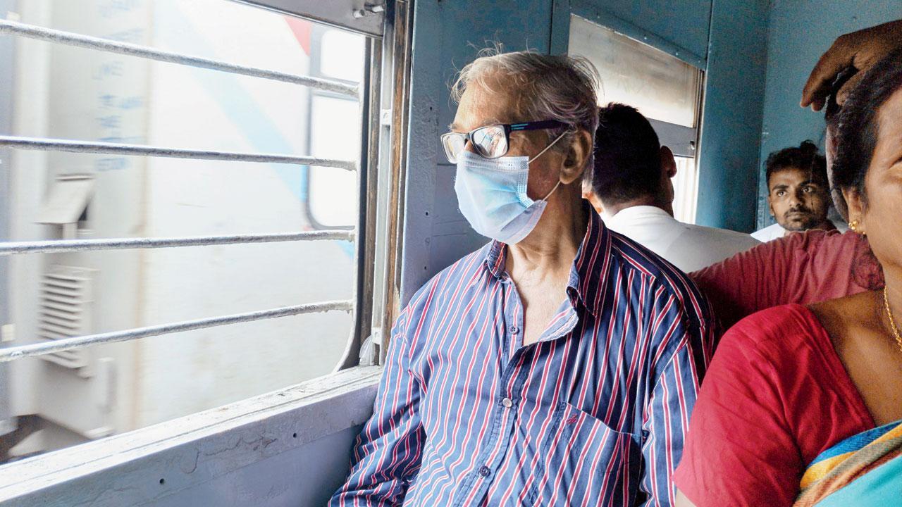 Mumbai: Stop free train tickets to MPs, MLAs, demand passenger associations