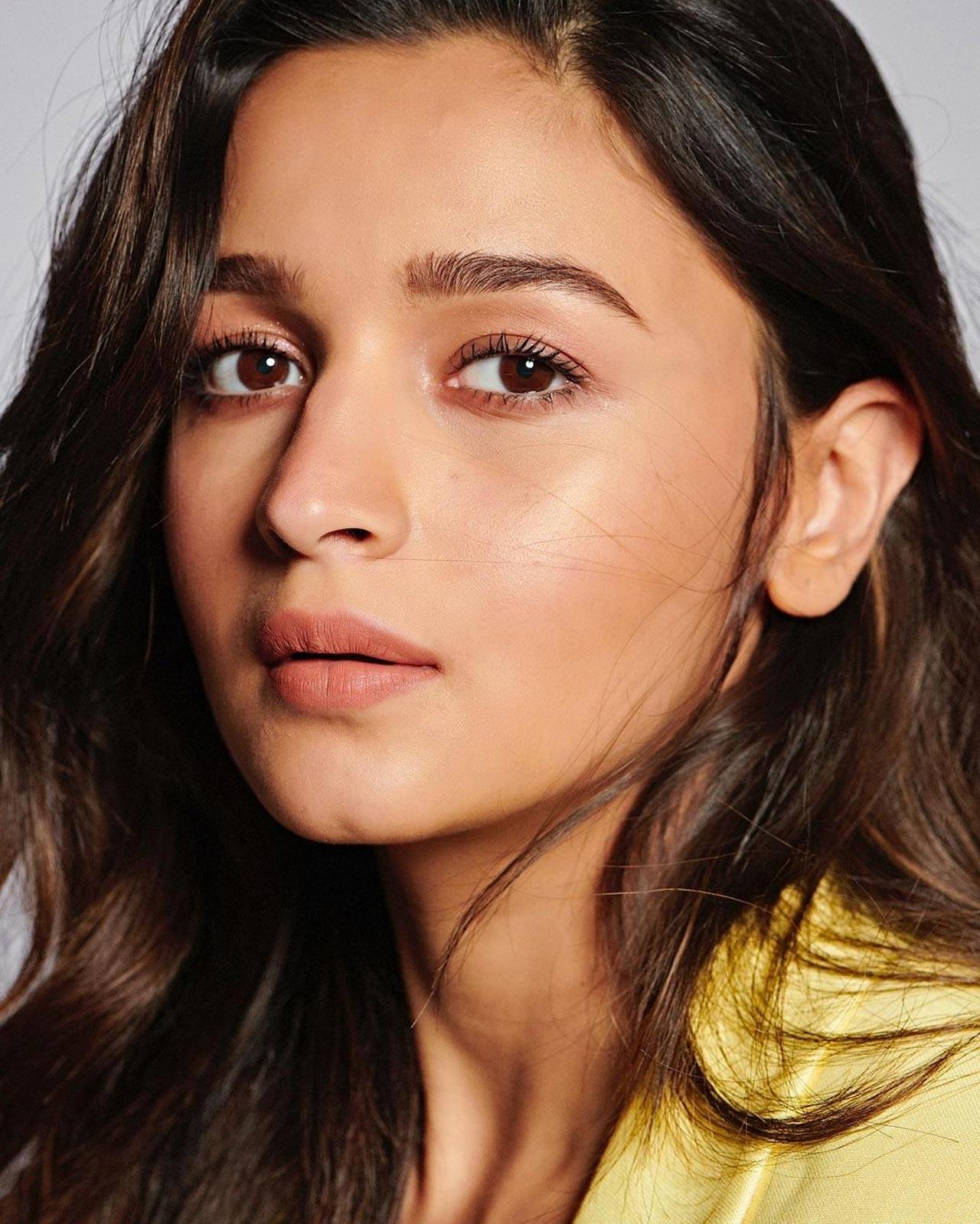 Apart from 'Darlings', Alia also just finished shooting for her film 'Rocky Aur Rani Ki Prem Kahani', which is being helmed by none other than Karan Johar. 'Rocky Aur Rani Ki Prem Kahani', also featuring veteran stars Dharmendra, Jaya Bachchan and Shabana Azmi, is set to arrive in cinema halls on February 10, 2023