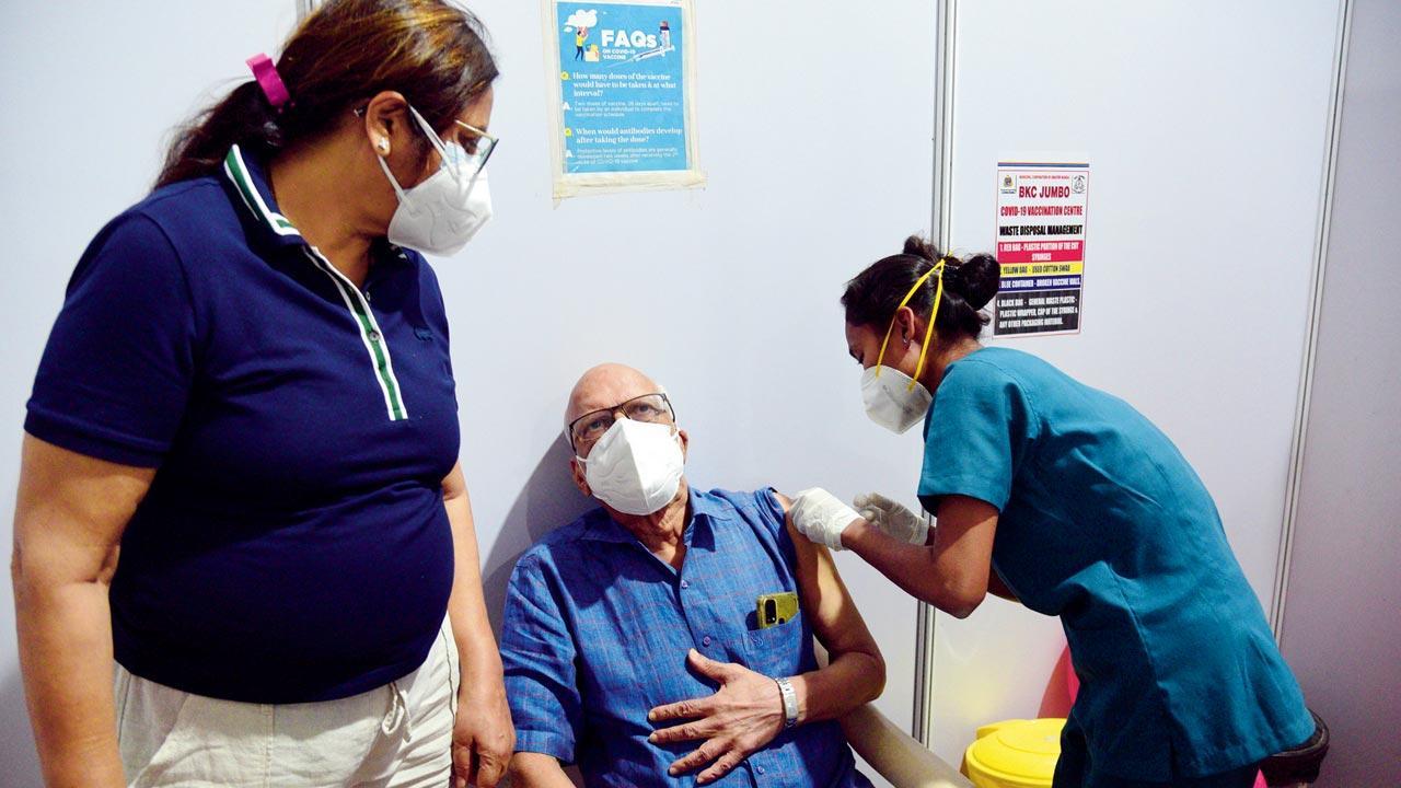 Mumbai: Breakthrough Covid-19 infections highest in senior citizens