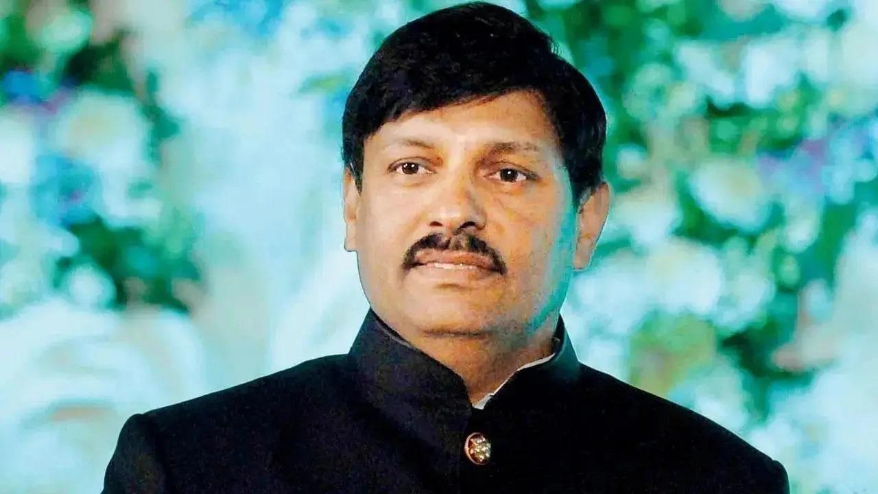 Pune realtor Avinash Bhosale diverted Rs 300 crore of DHFL money for buying property in London: CBI