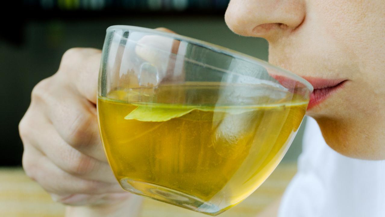 Drinking green tea may help in lowering diabetes: Study