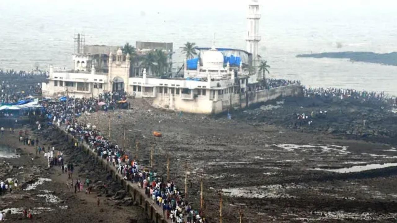 Mumbai: Minor landslide near Haji Ali, no report of injury, damage to property, says BMC official