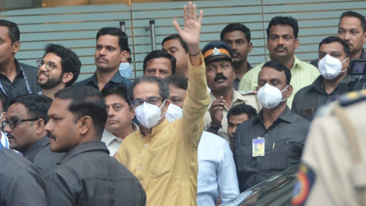 Uddhav Thackeray continues to be Sena chief, rebel group doesn't have recognition, claims MP Arvind Sawant