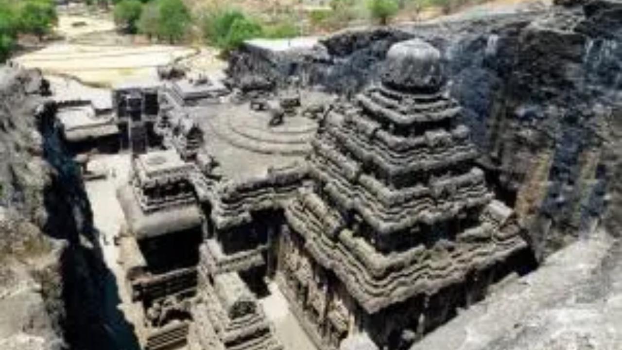 ASI asks administration to shift pillar standing at entry point of Ellora Caves