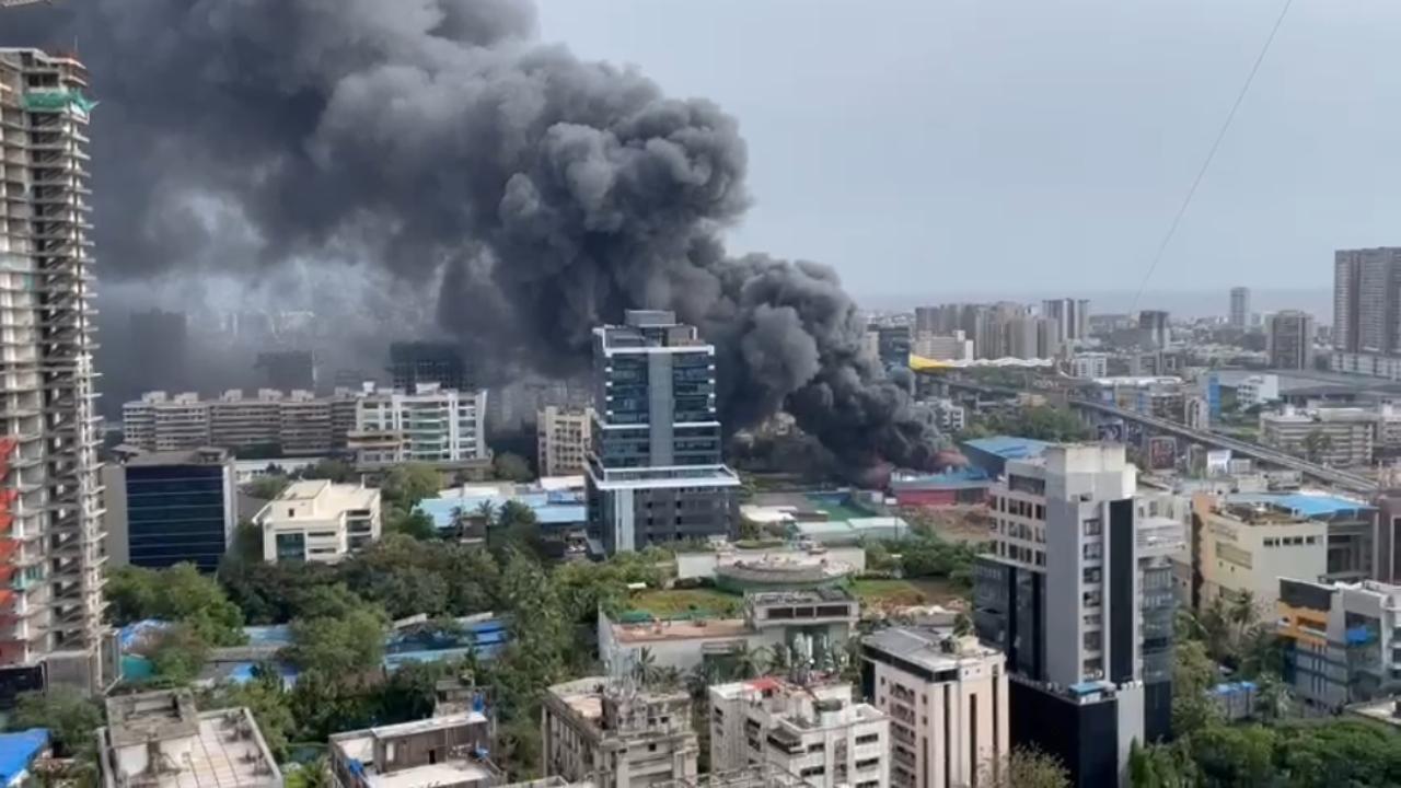 Mumbai: Massive fire breaks out at film set in Andheri, one dead