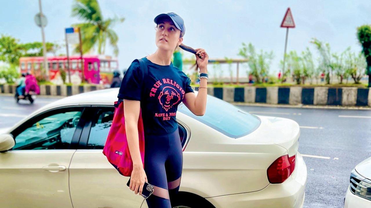 Indian table tennis star Manika Batra enjoys Mumbai rains