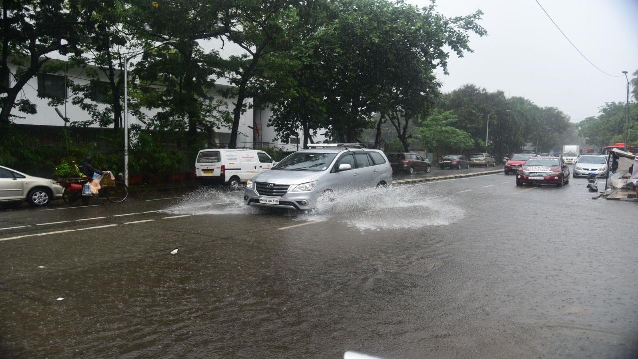 Mumbai rains: North-west suburbs affected, four subways shut for traffic