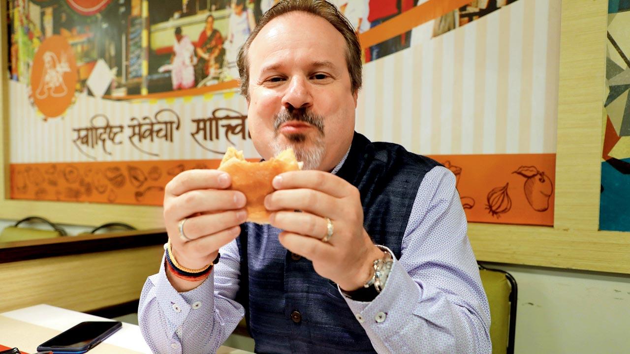 Ranz’s driver and security know they may be asked to halt if he sees a vada pav stall. Seen here at one of his favourite Mumbai eateries, Dadar’s Aaswad