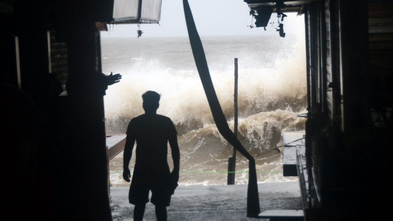 In photos: Mumbai witnesses high tide of 4.82-metre, city on high alert