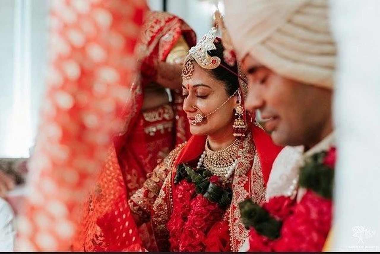 In the pictures, shared by the 'Dhol' actor, the couple can be seen performing different wedding rituals. The wrestler, in one of the posts, can be seen applying sindoor on Payal's forehead