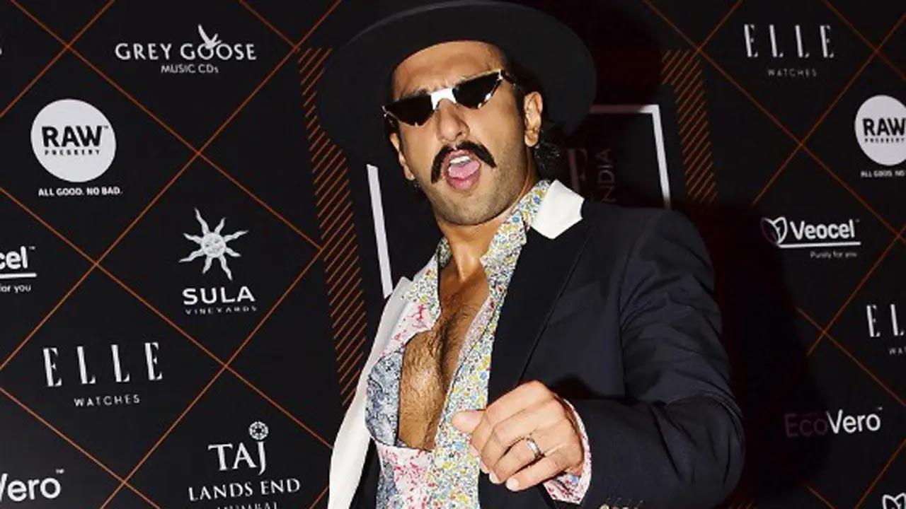 Ranveer Singh receives a portrait bedazzled with 100,000 crystal from his fan