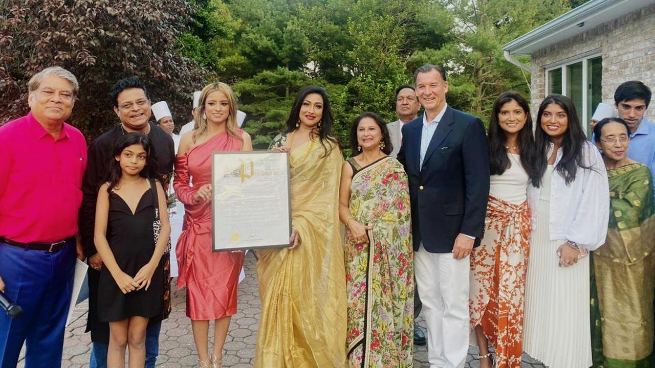 Rituparna Sengupta felicitated in New York