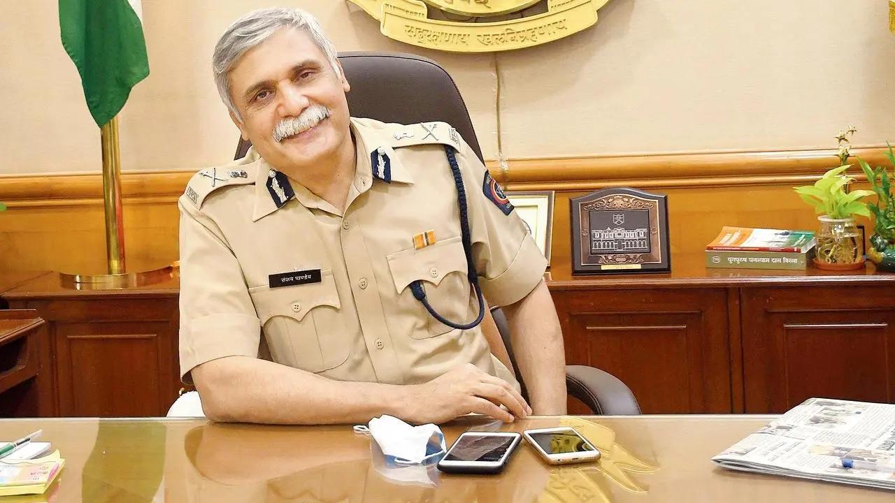Photo of Illegal phone tapping case: CBI registers FIR against ex-Mumbai Police commissioner Sanjay Pandey