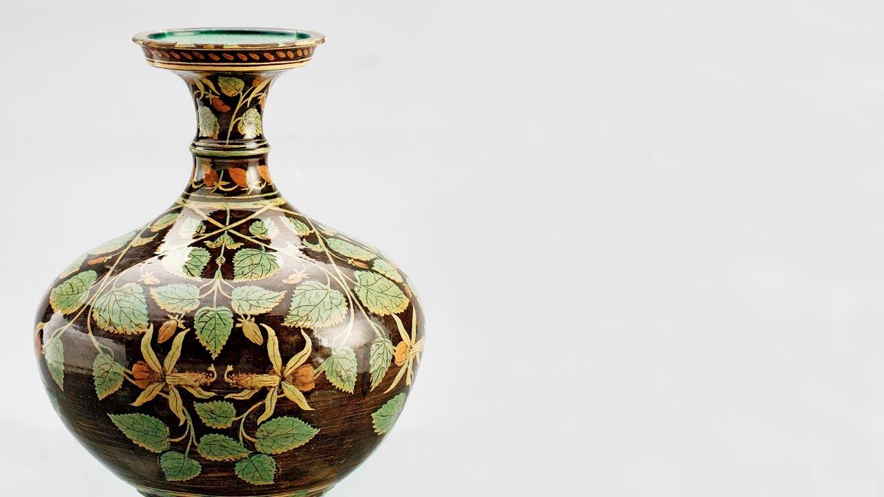 Late 19th century Ajanta pottery vase from Sir JJ School of Art. Pic courtesy/ BDL Museum, Mumbai