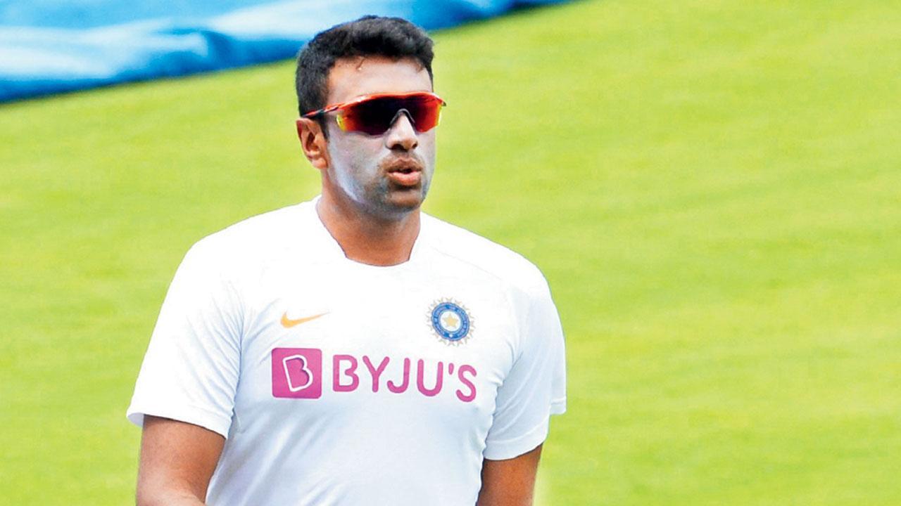ENG vs IND warm-up: Ravichandran Ashwin returns to snap two wickets; Shubman Gill hits 62