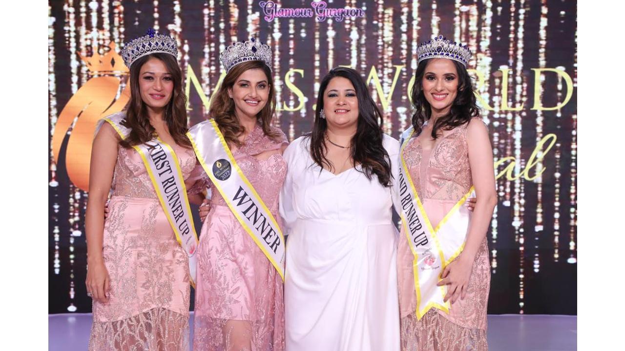 Barkha Nangia crowns Yasmin Mistry and Somya Banerjee as the Mrs. World International 2022