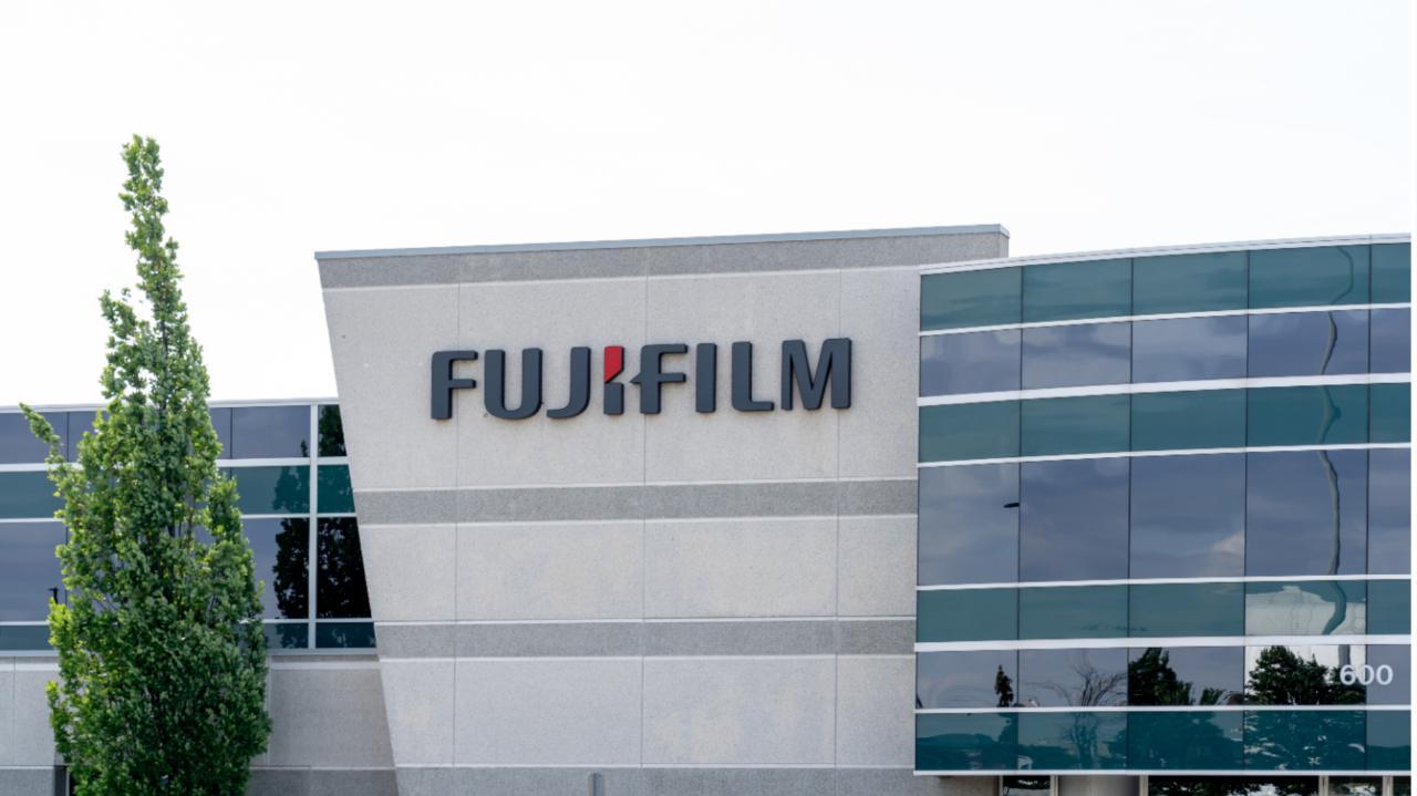 Fujifilm launches new instant camera in India at Rs 22,999