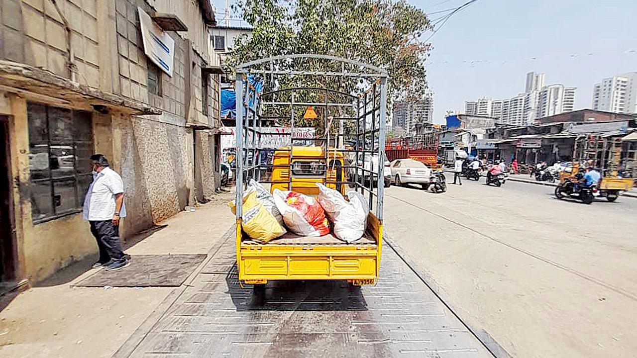 Members of Vasant Aradhana B/C/D Society weighed the garbage and found it to be 65 kg, much less than the upper limit of 100 kg