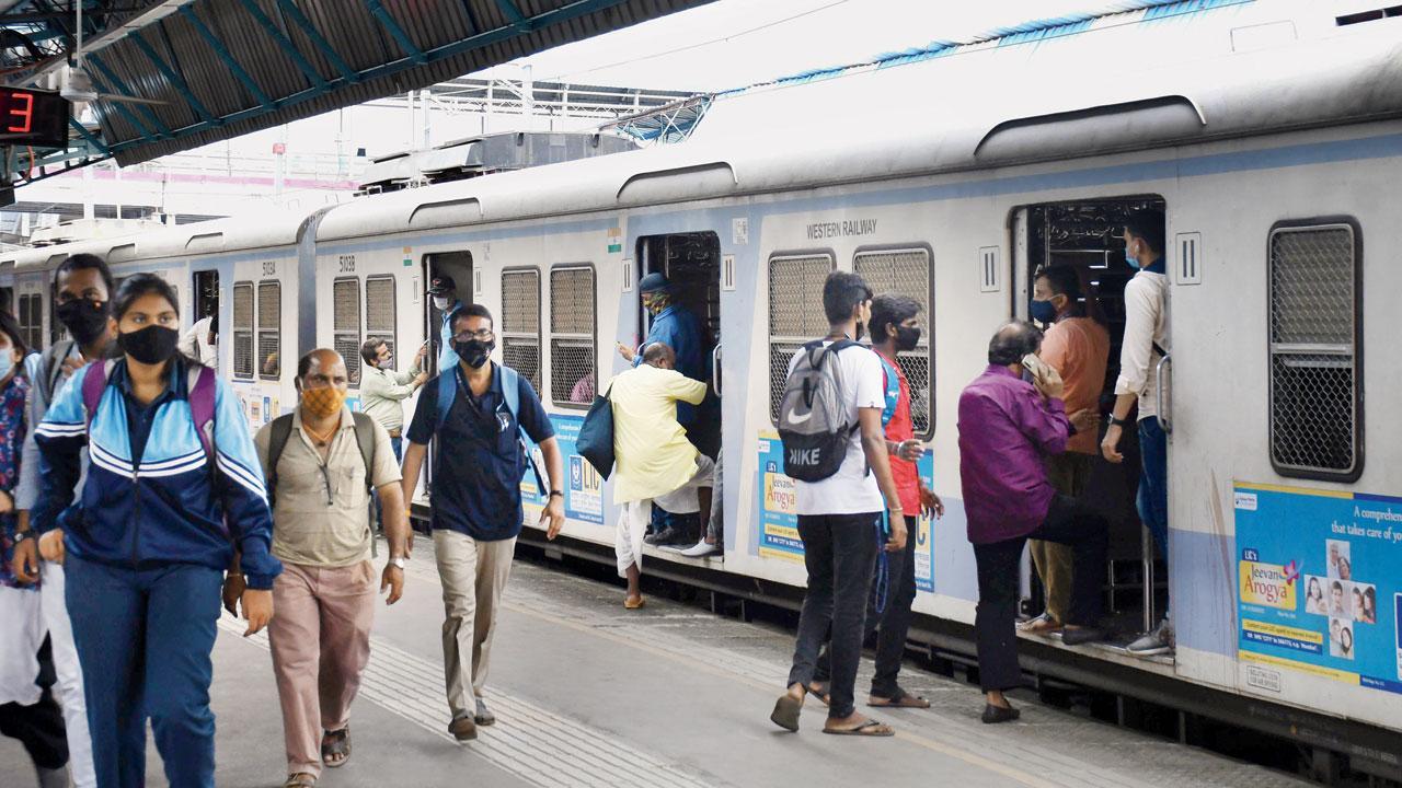Down harbour trains won’t stop at Mahim for 15 days