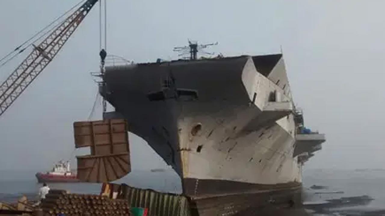 Let’s follow decorum while viewing warship replica